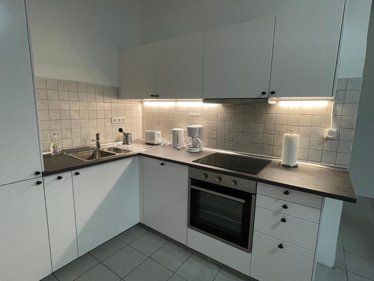 Comfortable Shared Apartment With Private Room In Веселинг Екстериор снимка