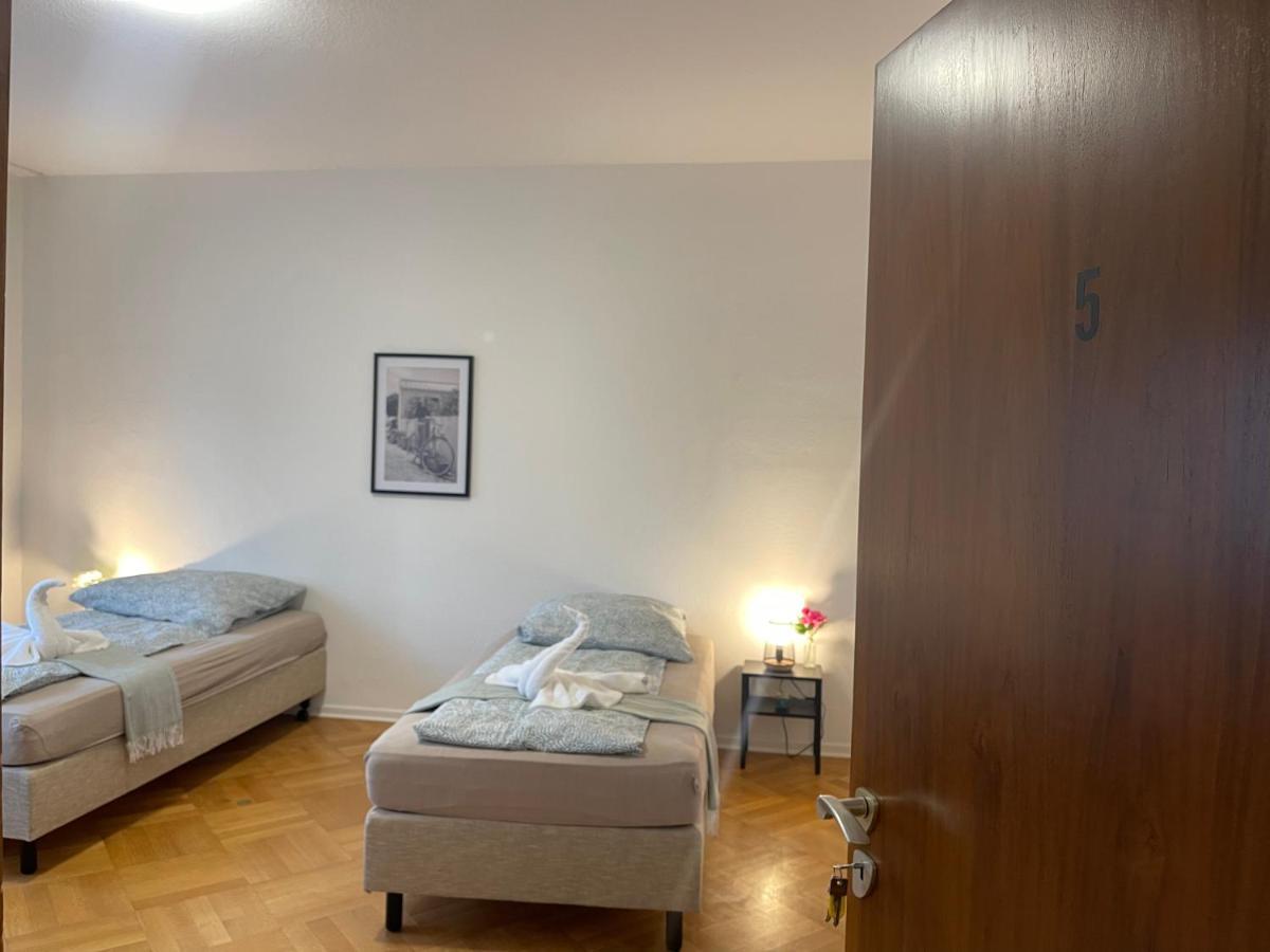 Comfortable Shared Apartment With Private Room In Веселинг Екстериор снимка