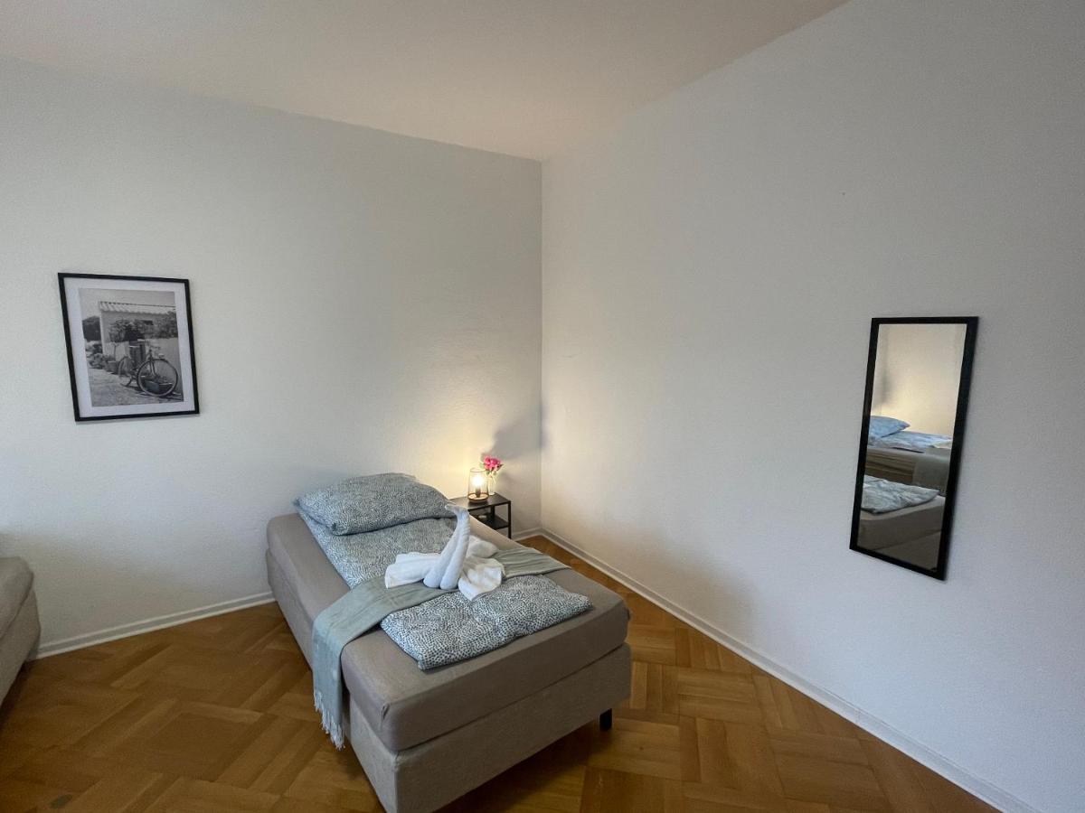 Comfortable Shared Apartment With Private Room In Веселинг Екстериор снимка