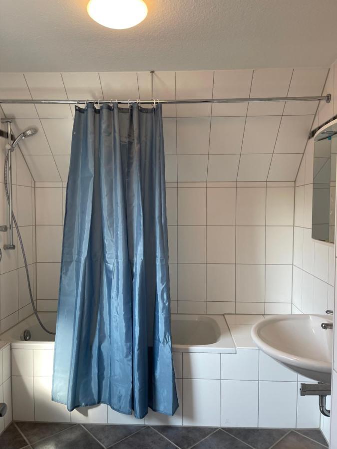 Comfortable Shared Apartment With Private Room In Веселинг Екстериор снимка